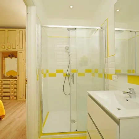 Cavour 19 Apartment Desenzano del Garda